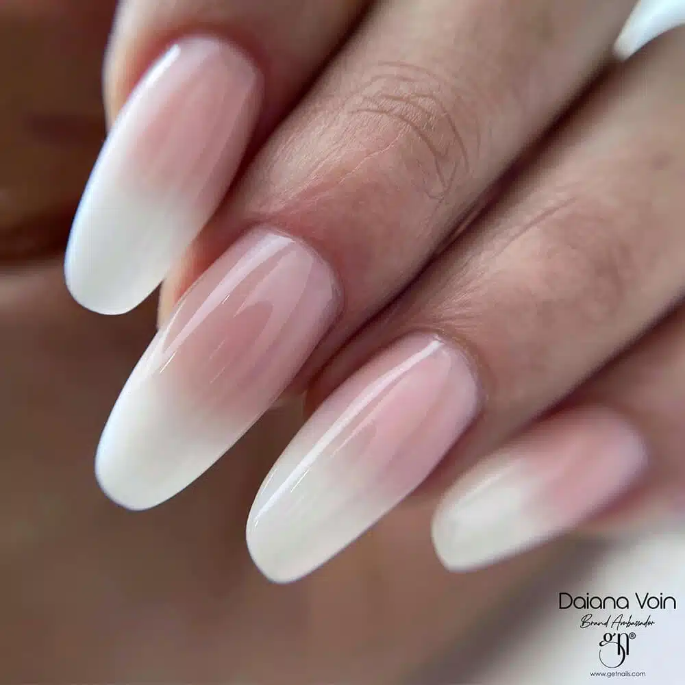 Baby boomer nails' are the modern French manicure